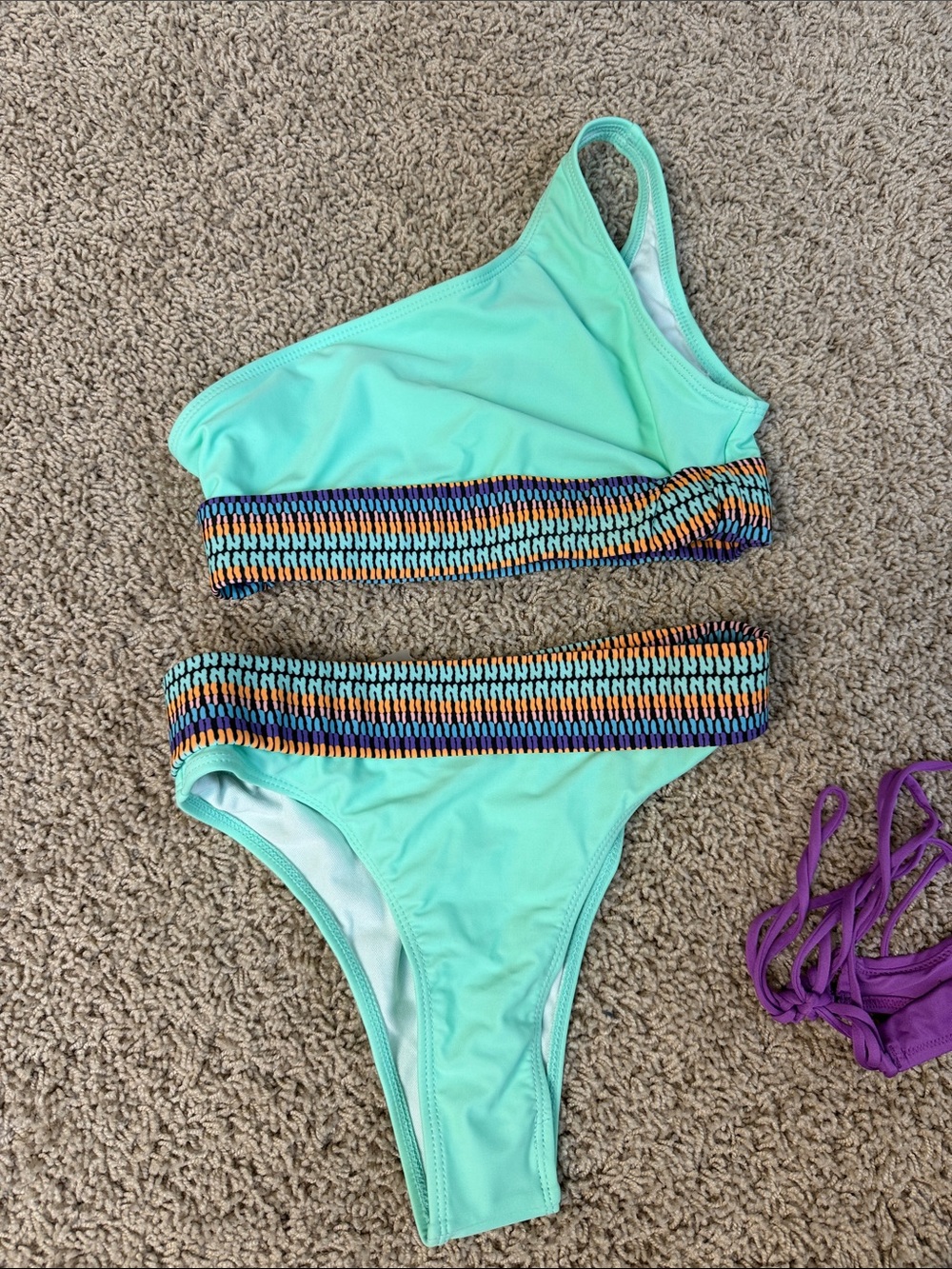 SHEIN Mint Green One-Shoulder Bikini with Multicolor Waistband